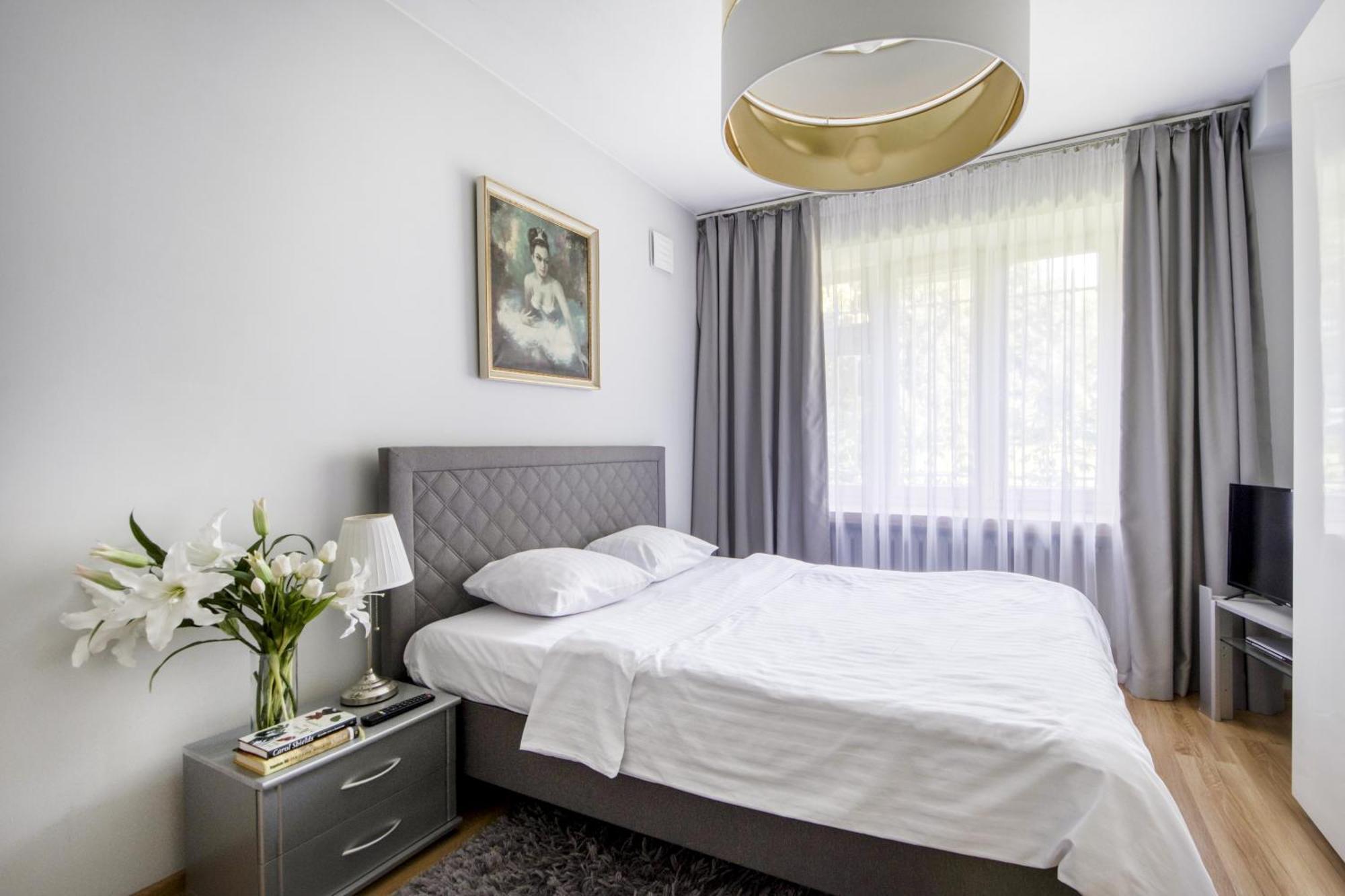 Nr 1 Europa22 Centrum Apartment Old Town Warsaw Stare Miasto Historyczna Kamienica Umiejscowiona W Zabytkowej Czesci Warszawy Obok Parku Multimedialnego I Barbakanu Parking 24H Sniadanie Opcjonaln Breakfast Optional Check In From 14 Pm Parter Ground ภายนอก รูปภาพ