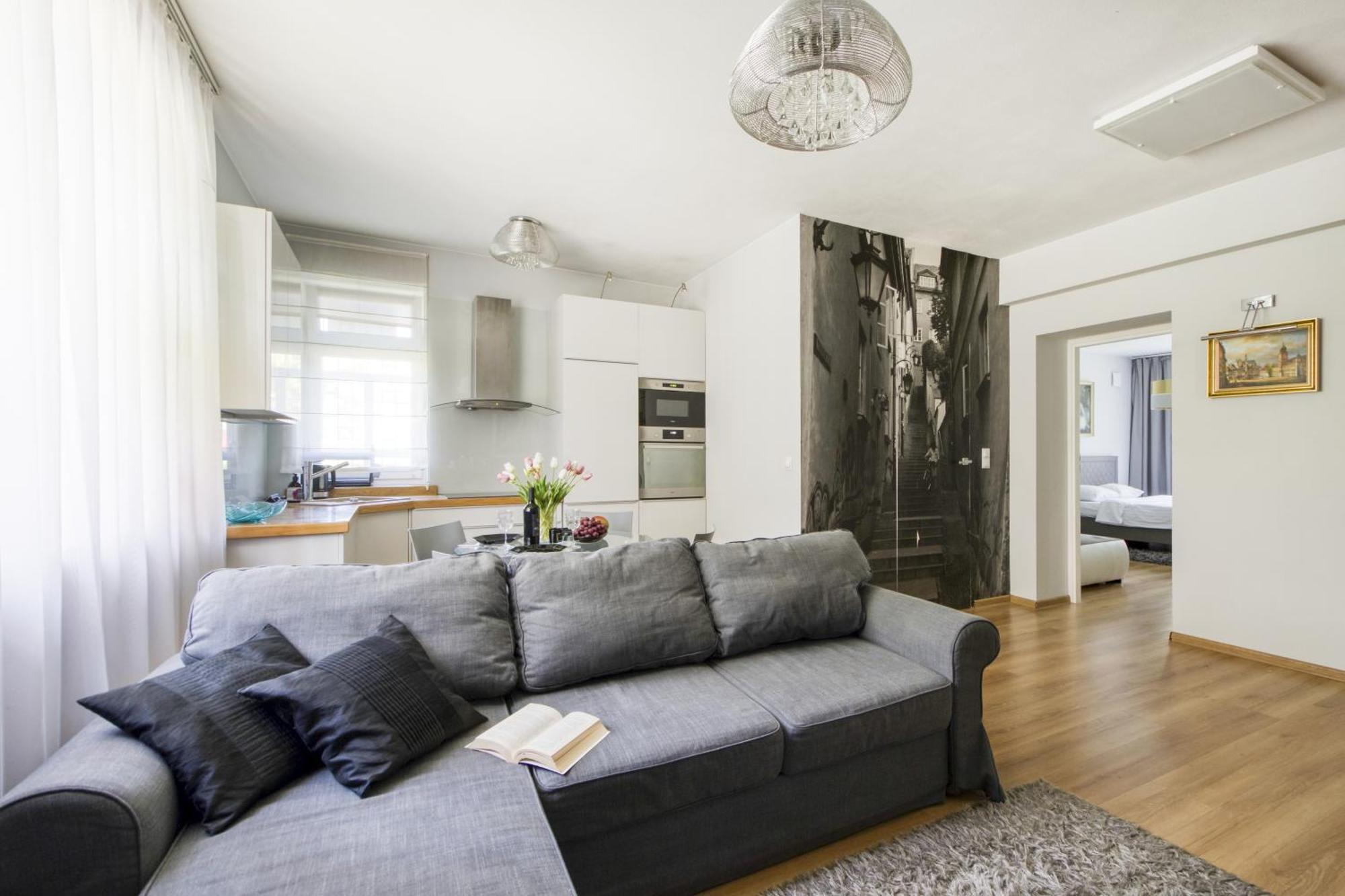 Nr 1 Europa22 Centrum Apartment Old Town Warsaw Stare Miasto Historyczna Kamienica Umiejscowiona W Zabytkowej Czesci Warszawy Obok Parku Multimedialnego I Barbakanu Parking 24H Sniadanie Opcjonaln Breakfast Optional Check In From 14 Pm Parter Ground ภายนอก รูปภาพ